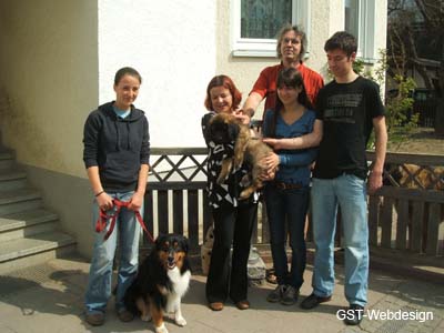 Joanna Paula of-lion-dream mit ihrer neuen Familie